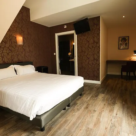 Couette-café Ferme Du Roy 3*